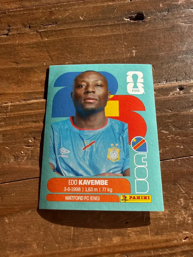 Cod 10 Lámina Panini Edo Kayemebe