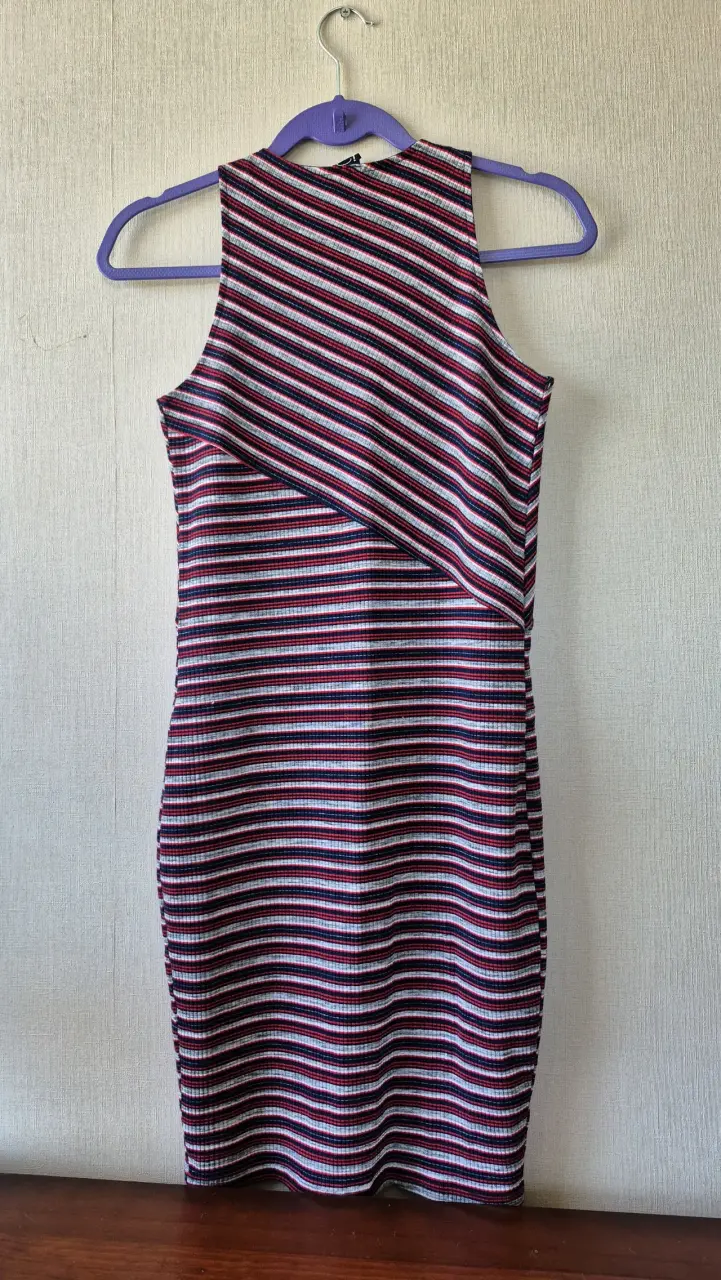 Vestido sin mangas a rayas - 2