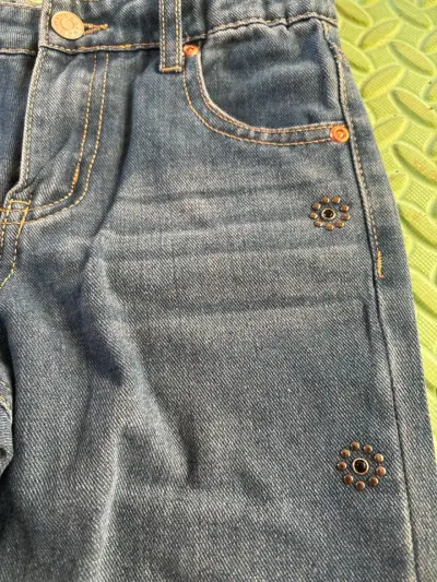 Jeans detalles flores para niñas - miniatura 2