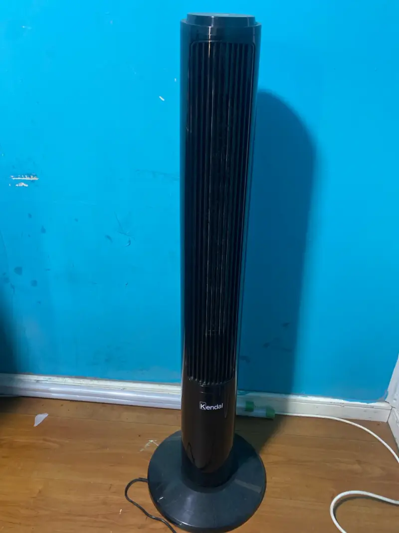 Ventilador torre Kendal negro