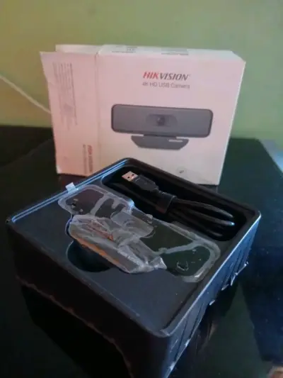 Cámara USB 4K Hikvision - miniatura 2
