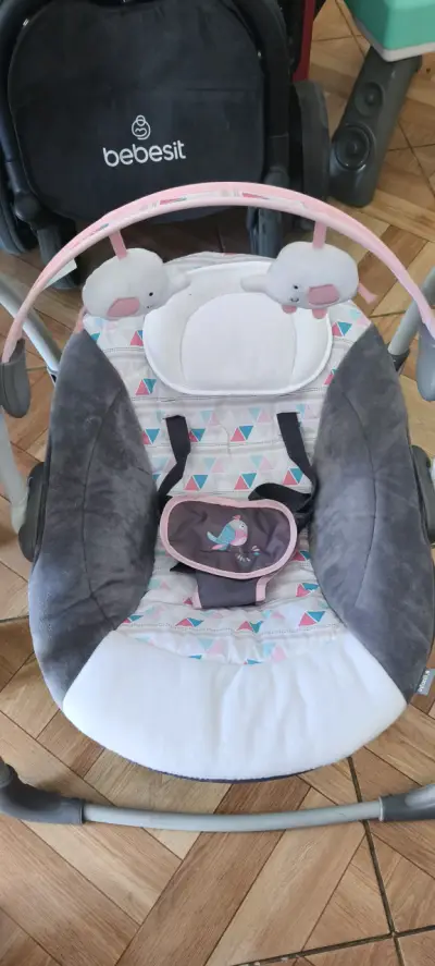 Silla de bebé mecedora - miniatura 3