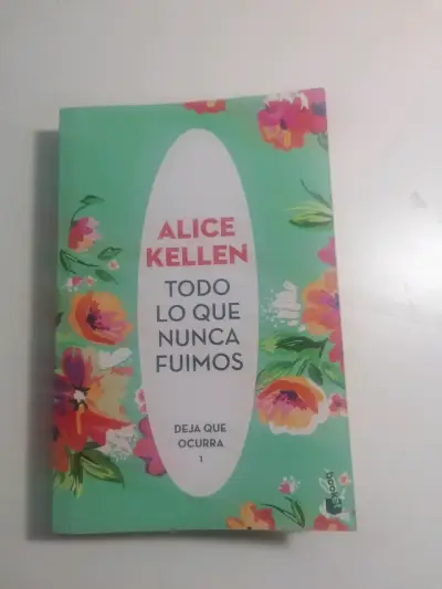 Libro 'Todo lo que nunca fuimos' - miniatura 1