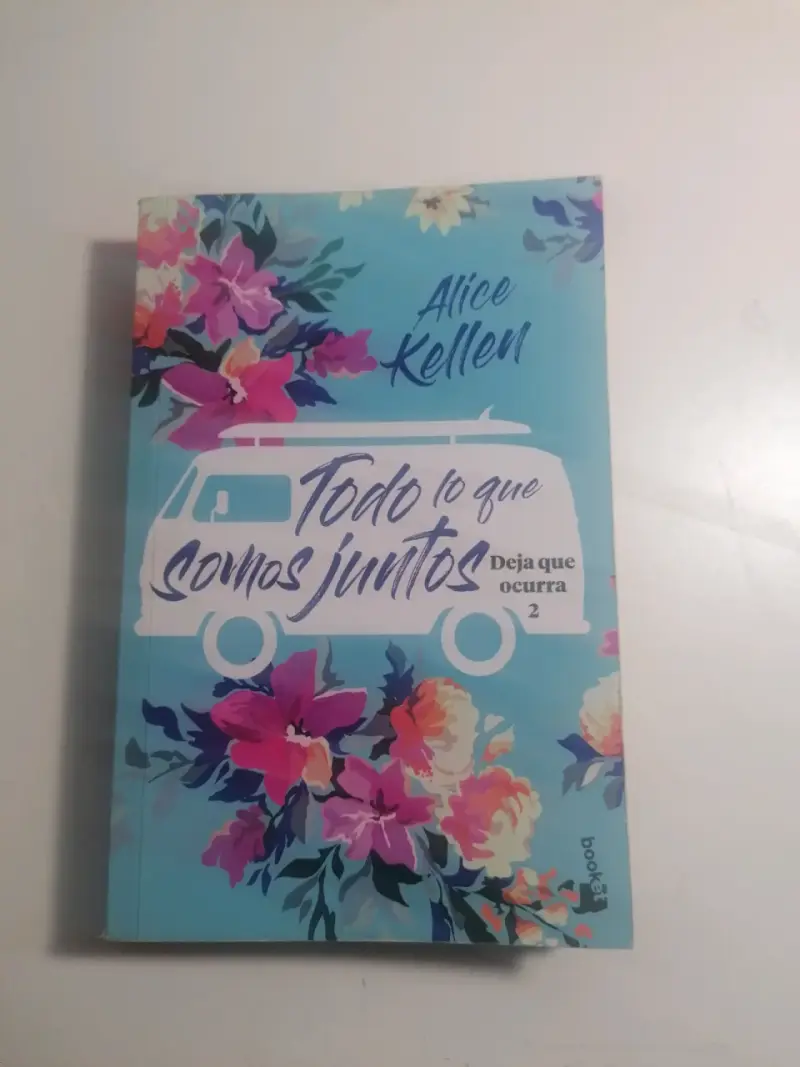 Libro 'Todo lo que somos juntos' - 1