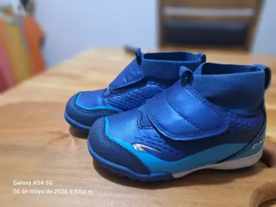 Zapatillas deportivas azules nro 25 - miniatura 2