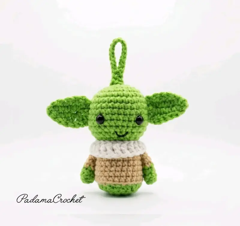 Llavero tejido Baby Yoda
