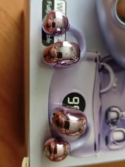 Auriculares inalámbricos con caja - miniatura 3