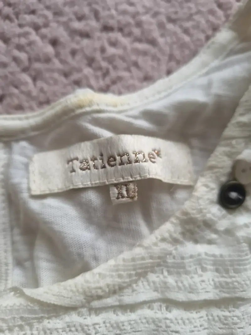 Blusa blanca encaje detalle - 2