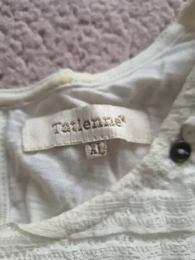 Blusa blanca encaje detalle - miniatura 2