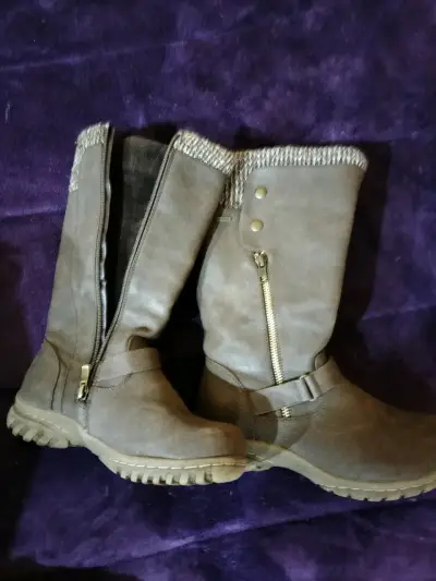 Botas marrones con cierre lateral - miniatura 1