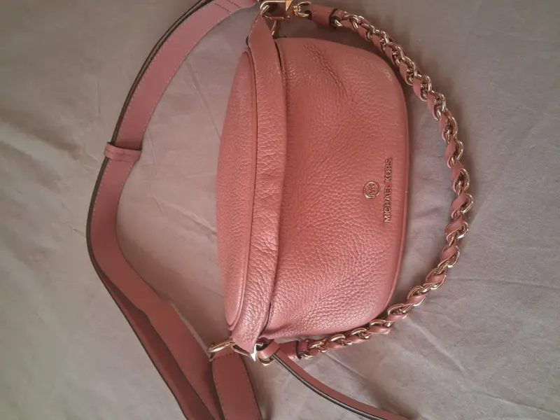 Riñonera Michael Kors rosa - 4