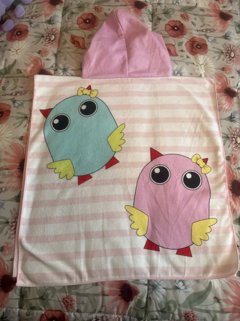 Poncho de toalla infantil con capucha - 2