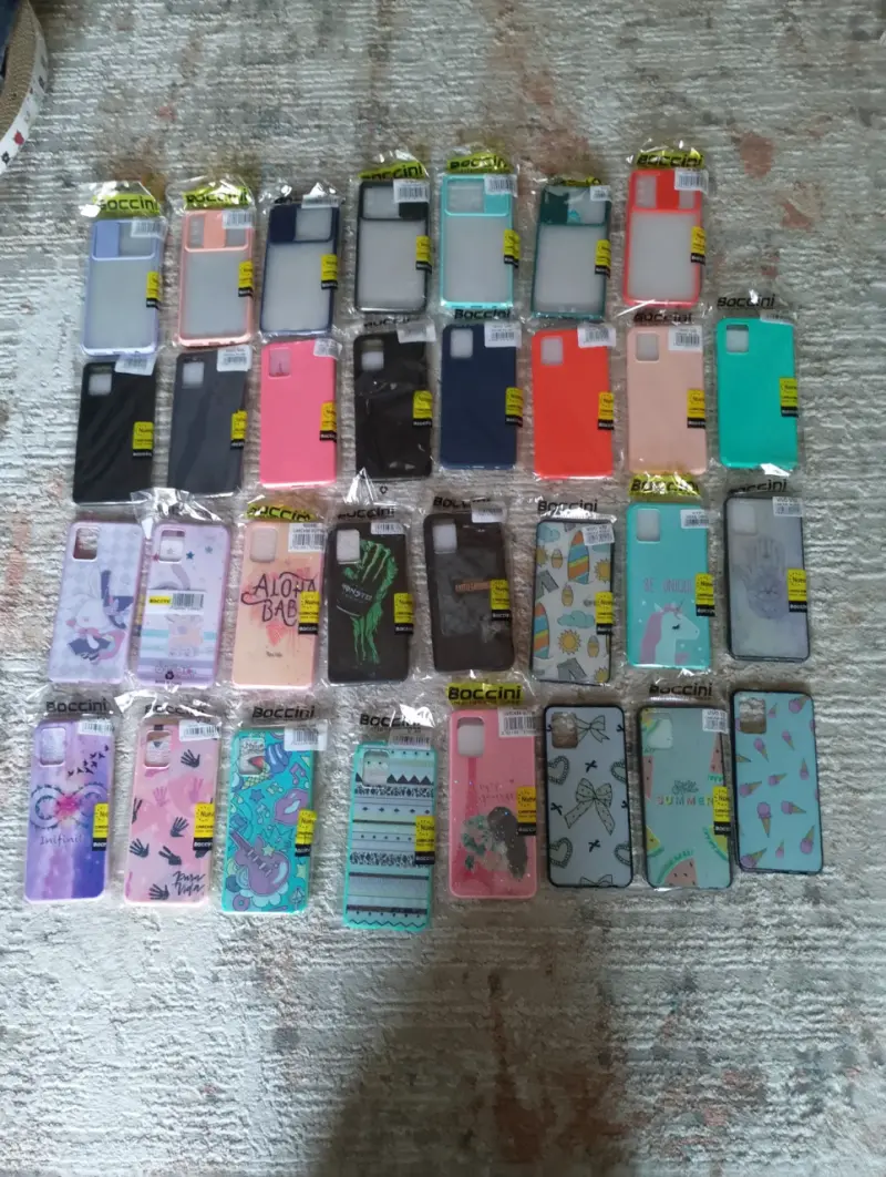 Fundas de celular y protectores de vidrio templado - 1