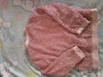 💥Sweater rosado con lentejuelas/ Barbie💥 - miniatura 1