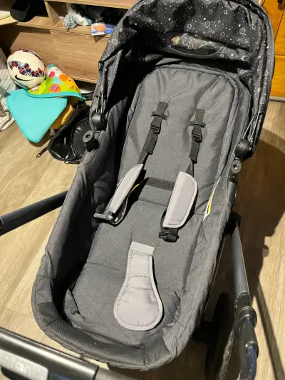 Coche y silla de auto para bebé negro Infanti - miniatura 4