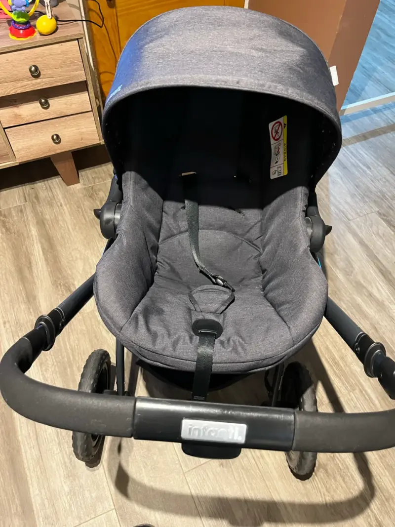 Coche y silla de auto para bebé negro Infanti - 5