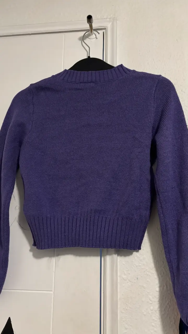 Suéter morado ajustado - 2