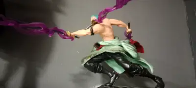 Figura de acción Roronoa Zoro - miniatura 3
