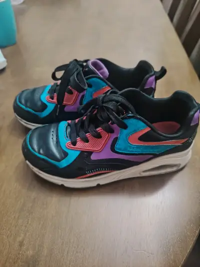 Zapatillas deportivas coloridas - miniatura 1