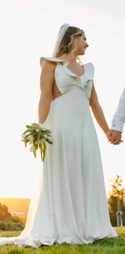 Vestido largo blanco elegante - miniatura 3