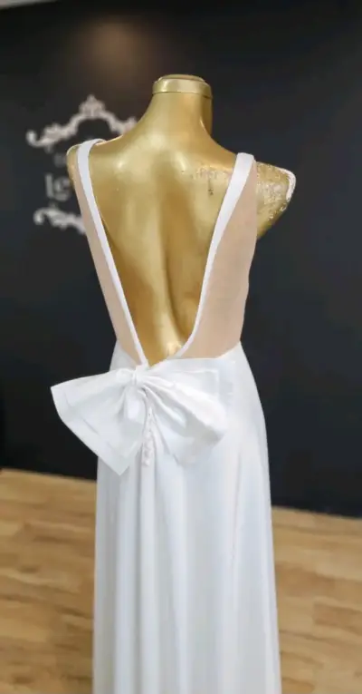 Vestido largo blanco elegante - miniatura 6
