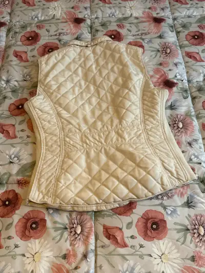 Chaleco acolchado beige mujer - miniatura 2