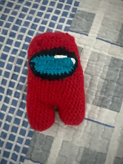 Amigurumi tejido rojo Among Us - miniatura 1