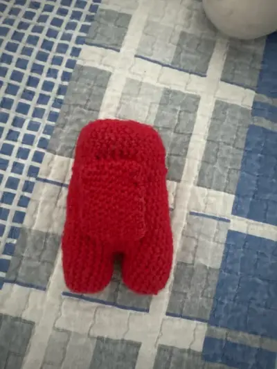 Amigurumi tejido rojo Among Us - miniatura 2