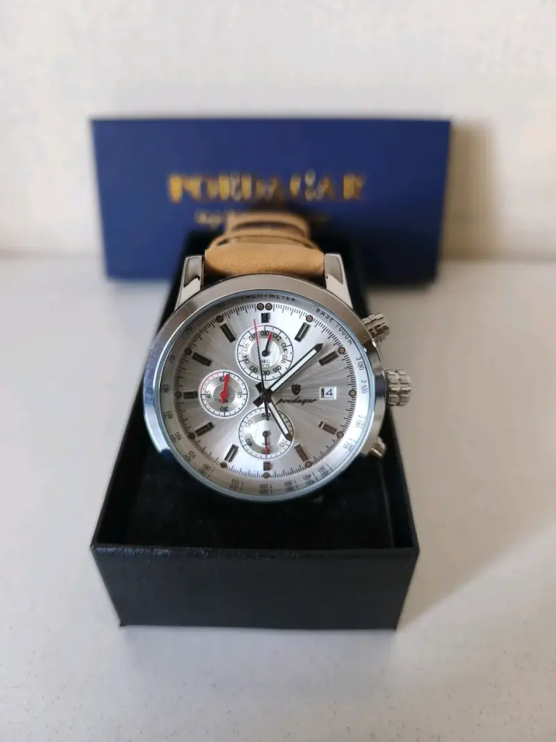 Reloj de pulsera clásico Poedagar
