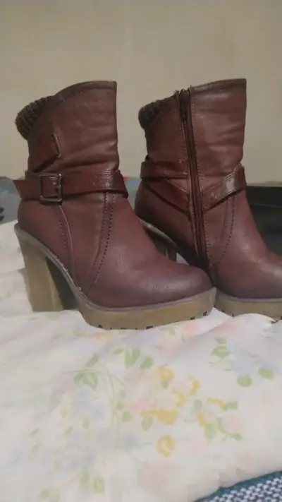 Botines de cuero  sintético marrón con taco - miniatura 3