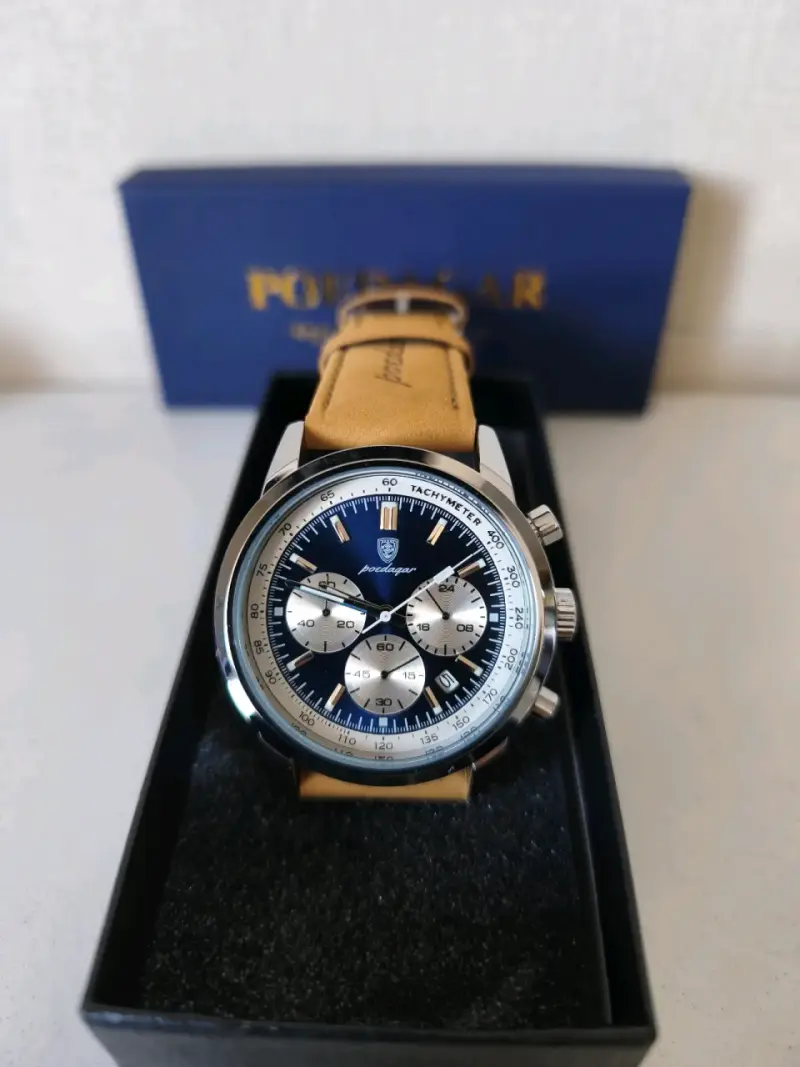 Reloj cronógrafo con correa de cuero Poedagar