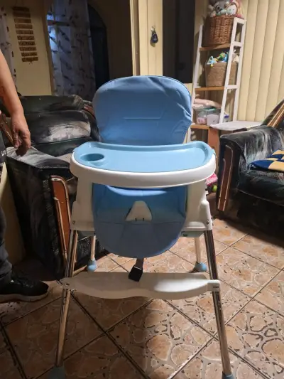 Silla alta de bebé con diseño de oso - miniatura 2