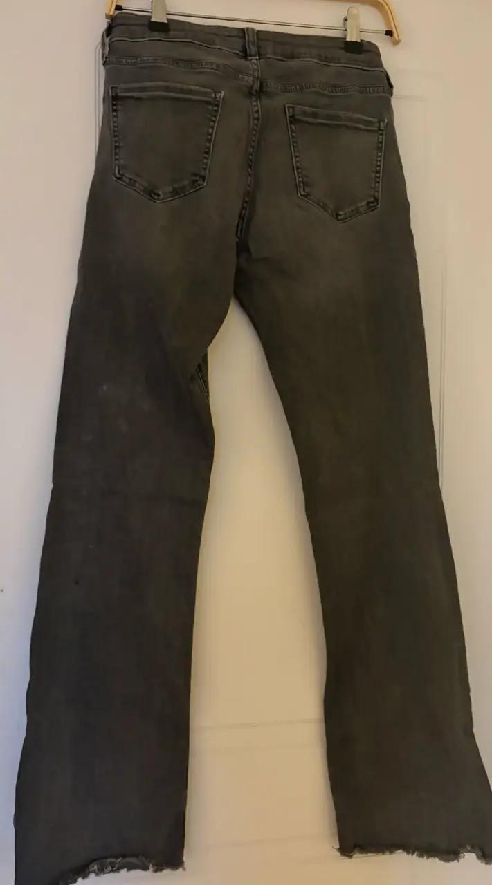 Jeans grises Zara desgastados - 2