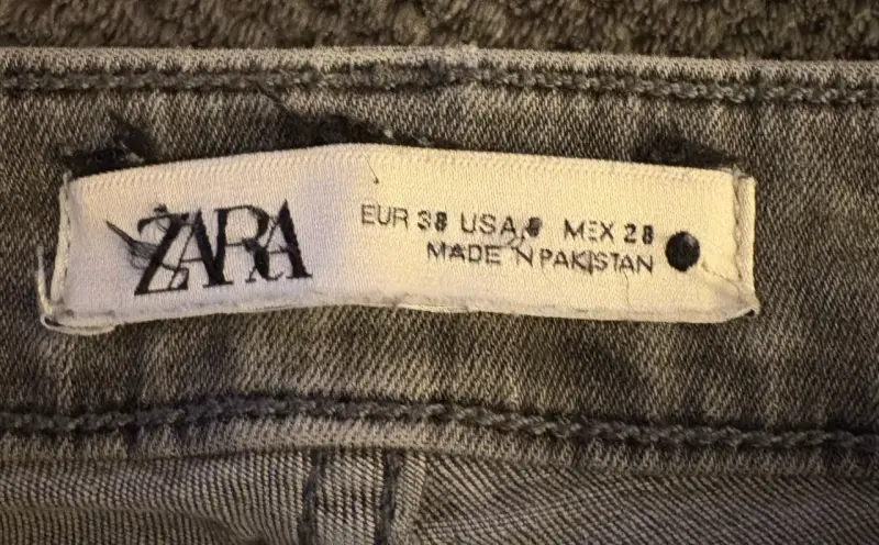 Jeans grises Zara desgastados - 3