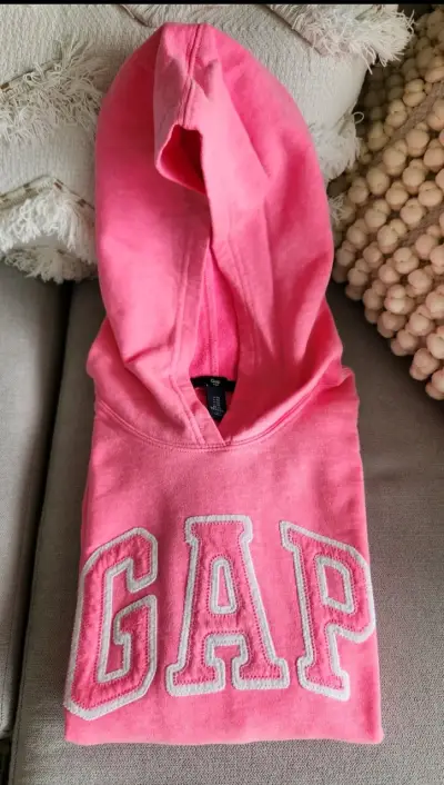 Polerón rosado GAP con capucha talla Xs - miniatura 1