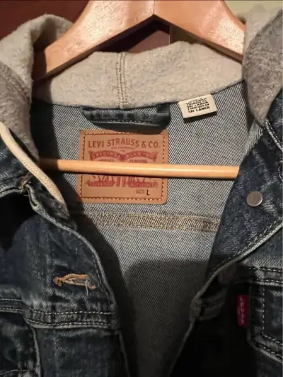 Chaqueta mezclilla Levis con capucha - miniatura 2