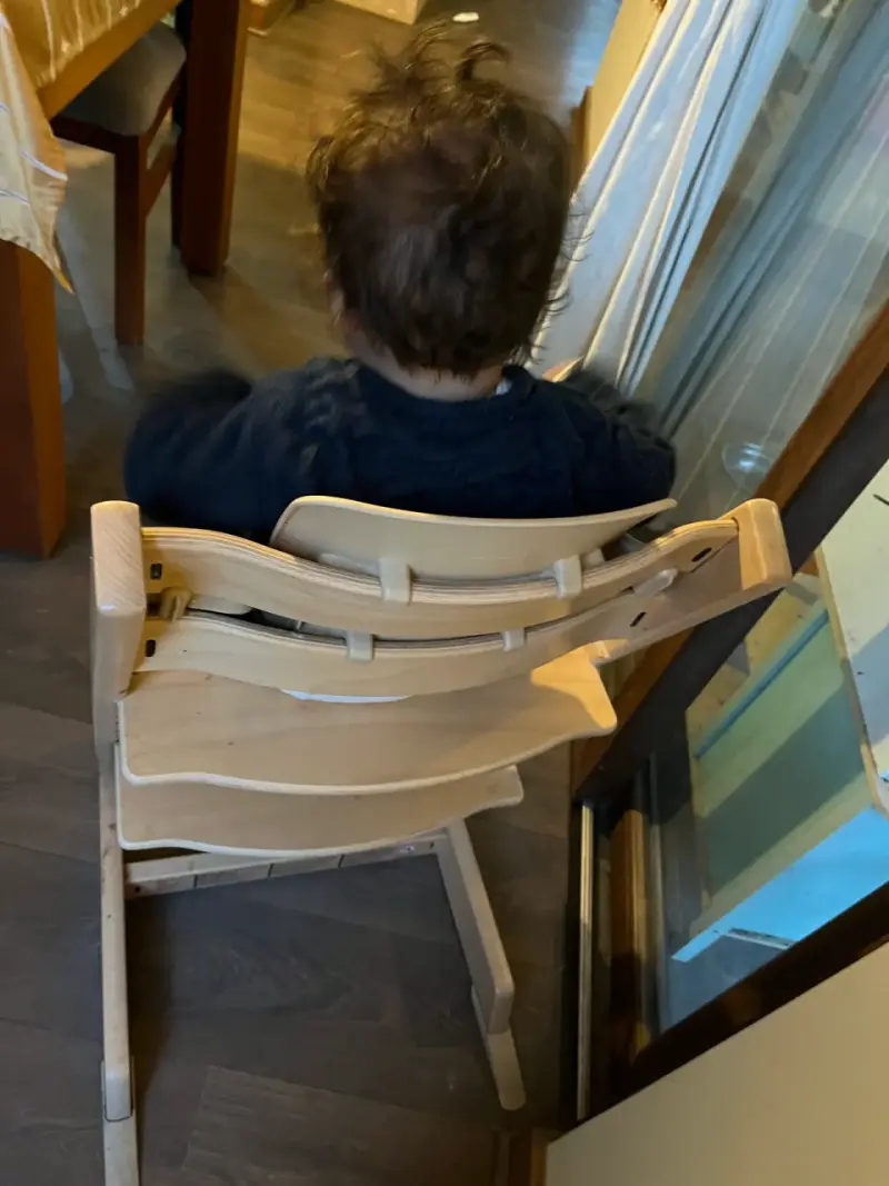 Silla de bebé de madera - 2