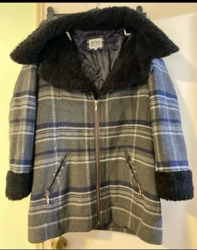 Abrigo/Chaqueton - miniatura 1