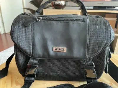 Bolso de cámara Nikon negro - miniatura 2