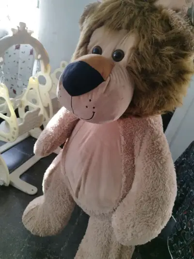 Peluche gigante de león - miniatura 3