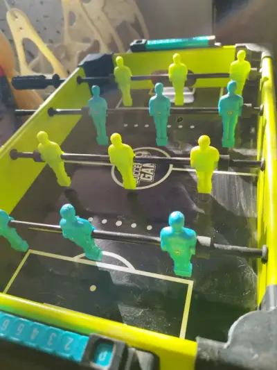 Mesa de taca taca para niños - miniatura 4