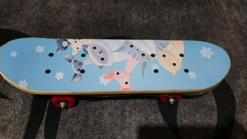 Patineta infantil con gatos - 1