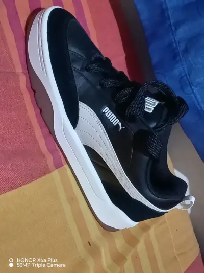 Zapatillas Puma negras y blancas #41 - miniatura 1