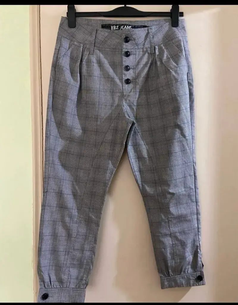 Pantalones de cuadros grises - 1