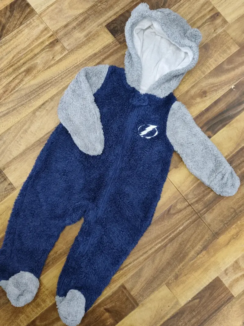 Overol de bebé azul y gris