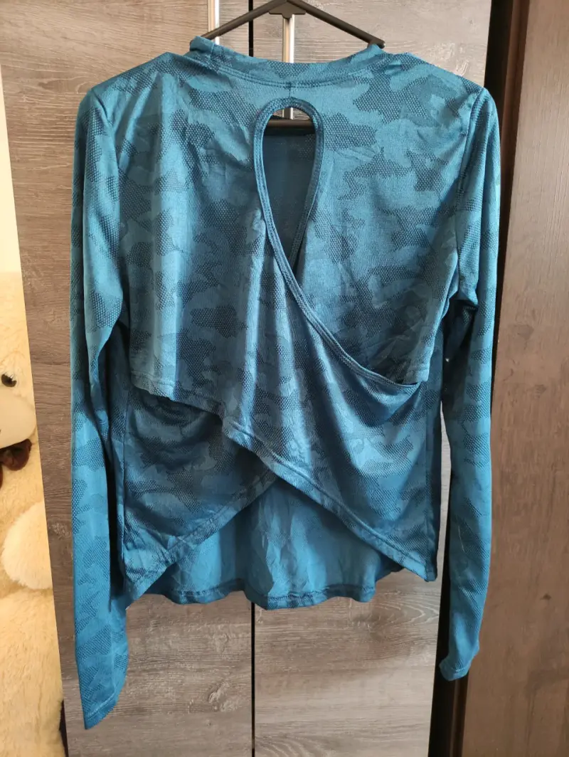 Polera SheIn azul manga larga - 2