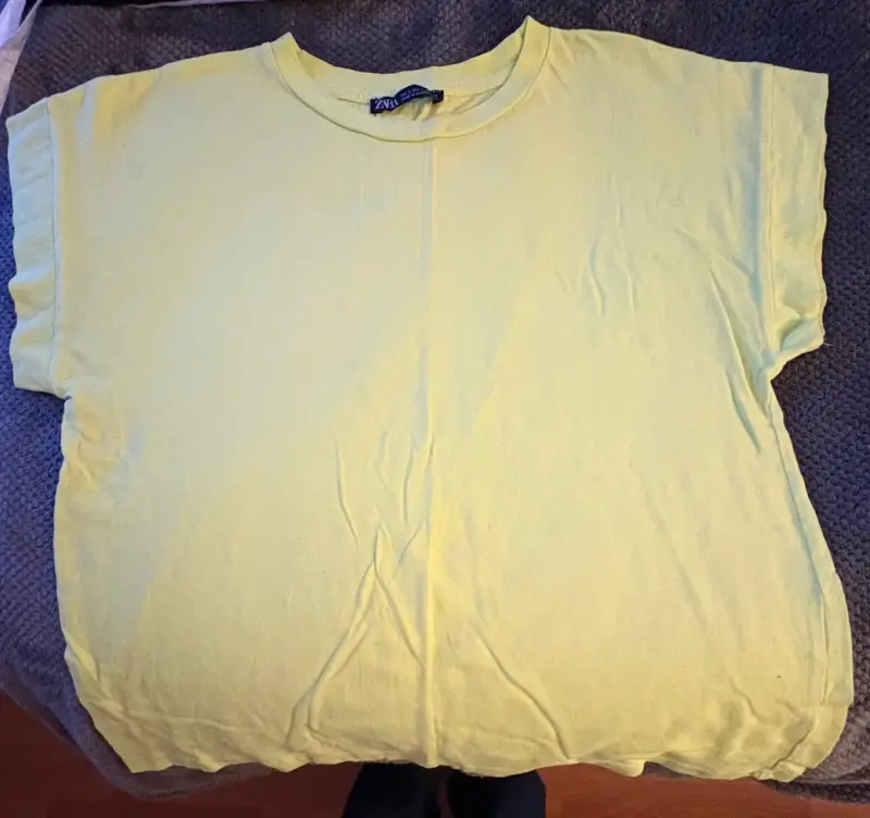 Polera verde pistacho de mujer