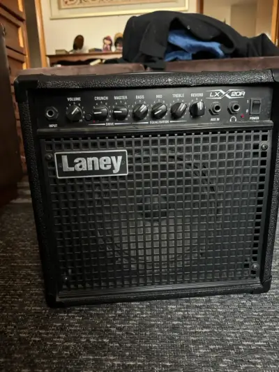 Guitarra ESP LTD MH-50 + Ampli Laney LX20R + Caja - miniatura 5