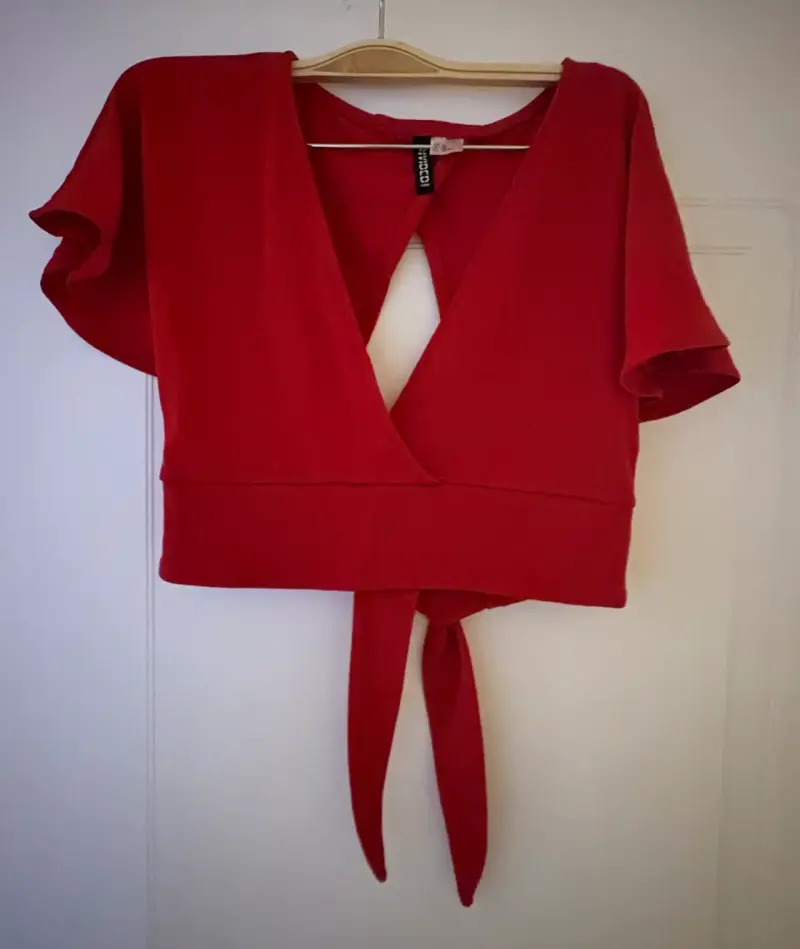 Top rojo escote en V - 1