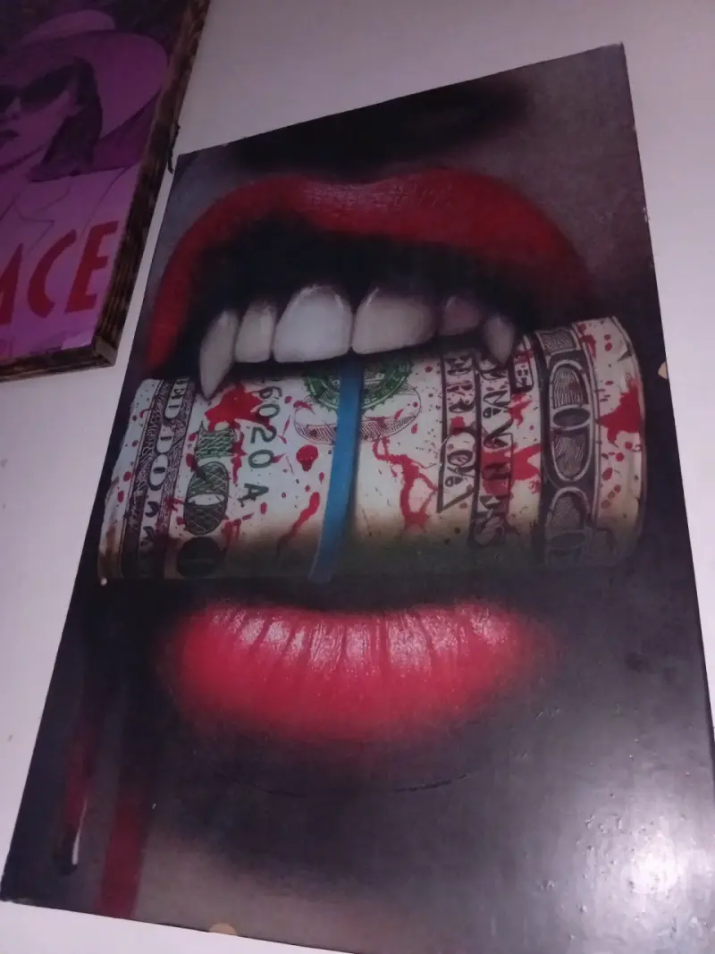 Póster artístico labios y dinero